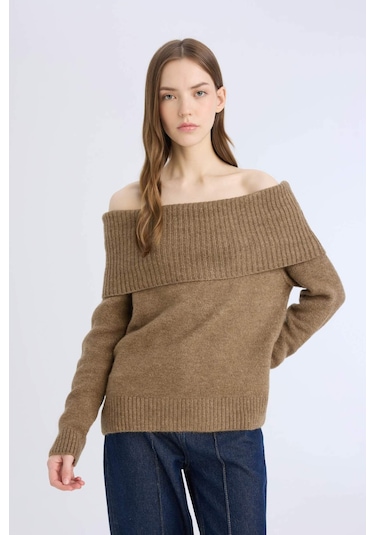 DeFacto Regular Fit Açık Omuz Triko Kazak E4549AX24WNBN466 Kahve