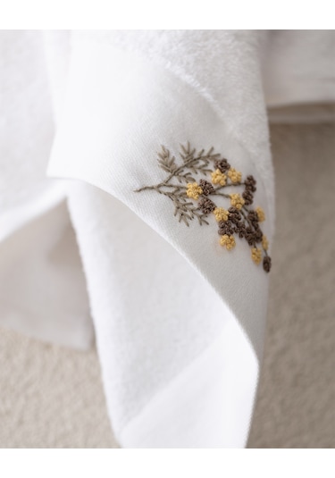 Felicity Nakışlı %100 Pamuk Yüz Havlusu - Beyaz/haki - 50x76 Cm 8684427212523 Çok Renkli