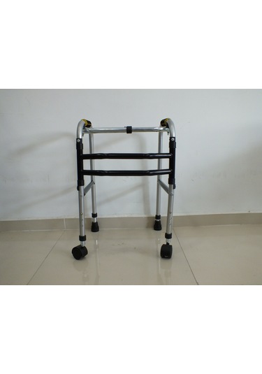 Bayteks Çocuk Walker Alüminyum Tekerleki Katlanabilir Yürüteç