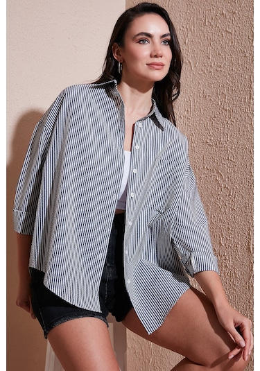 Lela Regular Fit Uzun Kollu Cepli Çizgili Bayan Gömlek 6772895 Siyah