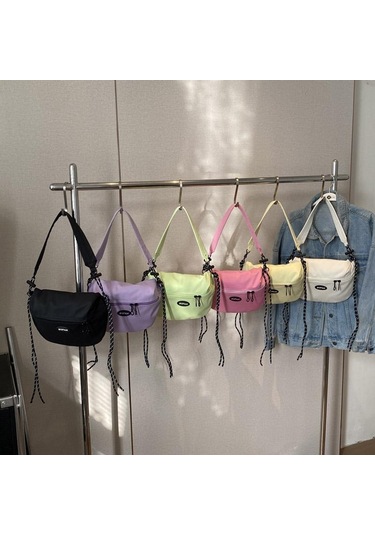 Sarı 2024 Yeni Naylon Postacı Çantası Moda Hamur Tatlısı Çanta Kadınlar İçin Naylon Crossbody Çanta Yarım Ay Koltuk Altı Çantası Büyük Omuz Çantaları Sarı