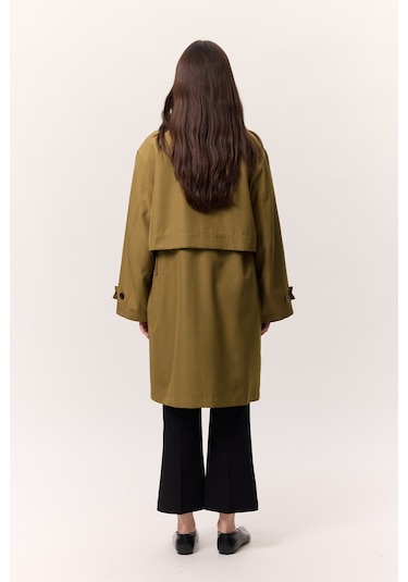 Bel Ayarlamalı Hafif Trençkot Zeytin Yeşili Zeytin Yeşili