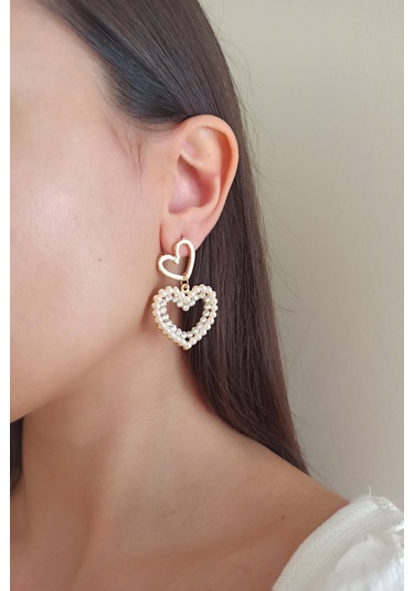 Byzeynaaksesuar Kadın Özel Tasarım Suni İncili Kalp Model Küpe 002 Çok Renkli