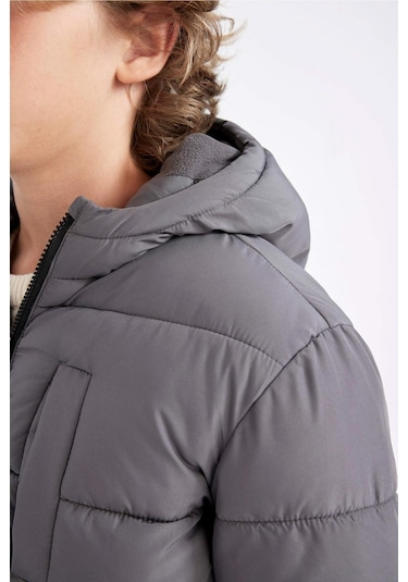 DeFacto Erkek Çocuk Su İtici Kapüşonlu Fermuarlı Cepli Polar Astarlı Parka C8801A824CWAR129