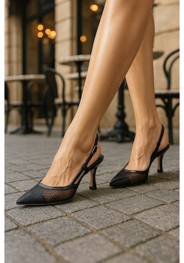 Günlük Kadın Fileli Arkası Açık Ayarlanabilir Tokalı İnce Topuklu Abiye Ayakkbı 923 Siyah