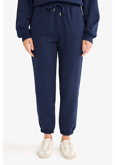 Defacto Basic Düz Cepli Beli Bağcıklı Kalın Jogger Eşofman Altı F9622ax25aunv251 Lacivert-nv251 Defacto Basic Düz Cepli Beli Bağcıklı Kalın Jogger Eşofman Altı F9622ax25aunv251 Lacivert-nv251