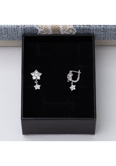 Çiçek Model-4 925 Ayar Gümüş Zirkon Taşlı Kadın Küpe Gümüş