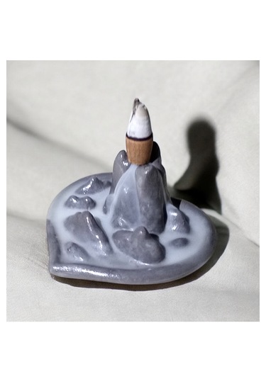 Kalp Şeklinde Himalaya Dağ Tasarımlı Geri Akış Tütsülük Gri