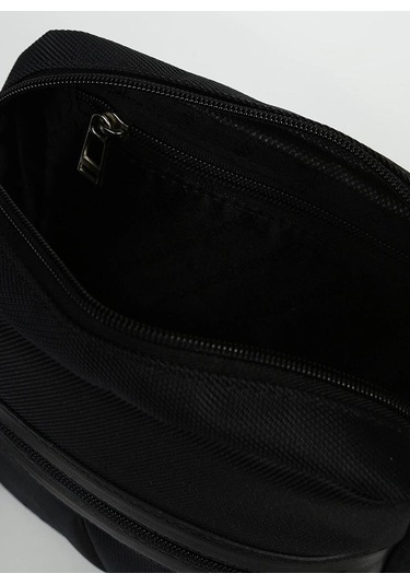 United Colors Of Benetton Erkek Çapraz Çantası Bnt 978 Siyah