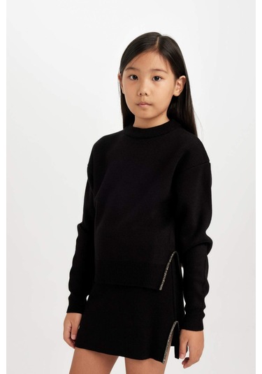 DeFacto Kız Çocuk Siyah Bisiklet Yaka Yırtmaçlı Triko Kazak D1394A824WNBK27 Siyah