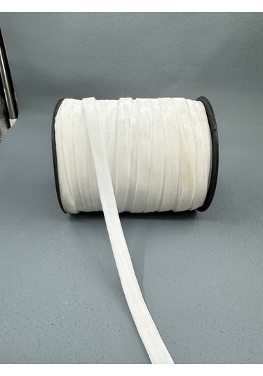 Paşateks- 1 Cm Düz Kadife-5 Metre Fildişi