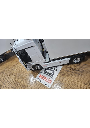 1/24 Mercedes-benz Actros L 1853 + Soğutuculu Frigo Dorseli - Beyaz Renk Solido