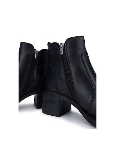 Tamer Tanca Kadın Hakiki Deri Siyah Deri Topuklu Bot 1065 2700 Bn Bot Sk25-26 Sıyah Dr Siyah