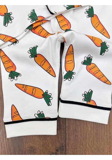 Havuç Desenli Pijama Takımı 4bb2 Beyaz