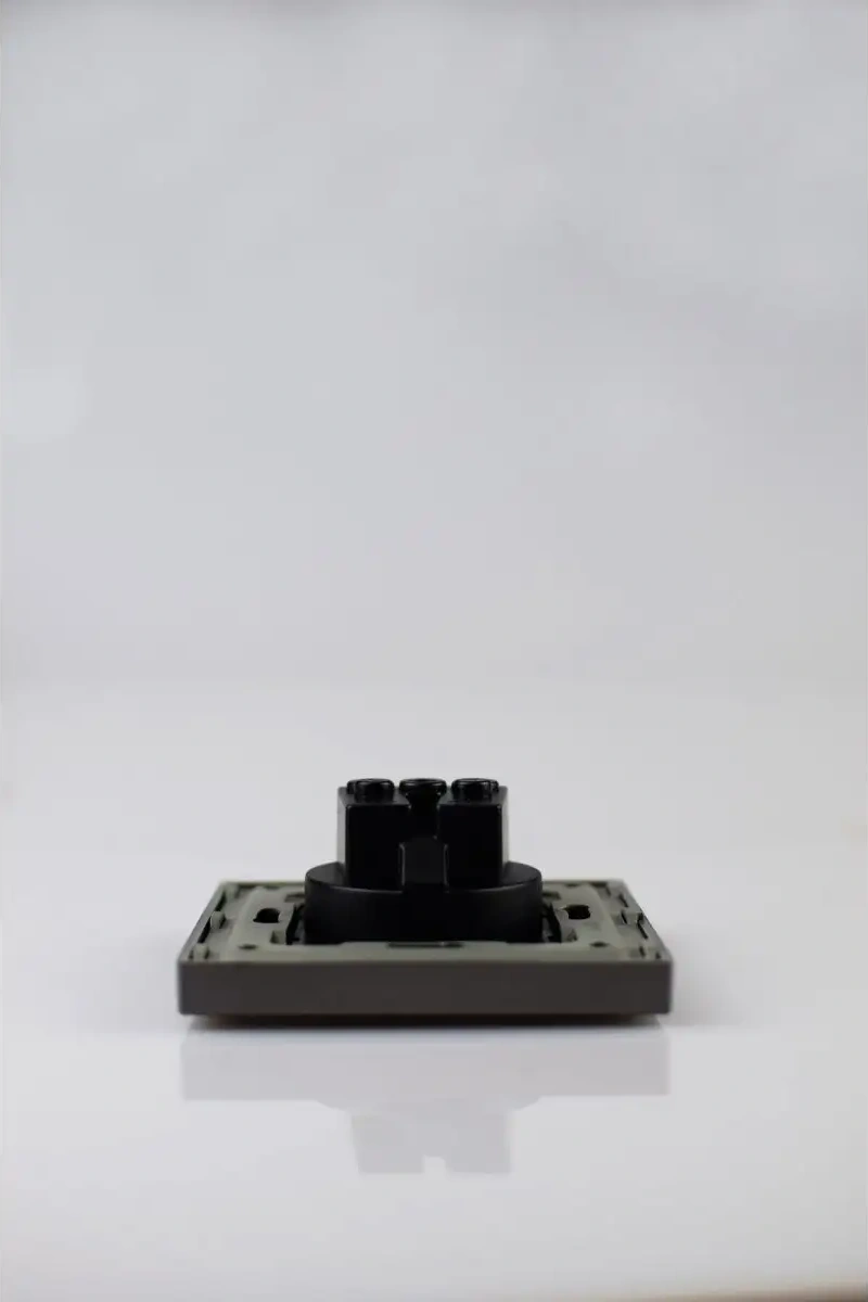 Vo'stabl Çapraz Priz Tekli Plastik Gri Topraklamalı 145885807 101