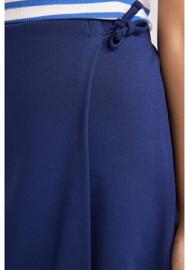 DeFacto Kız Çocuk Basic Düz Şort Etek B4465A825SMNV131 Lacivert DeFacto Kız Çocuk Basic Düz Şort Etek B4465A825SMNV131 Lacivert