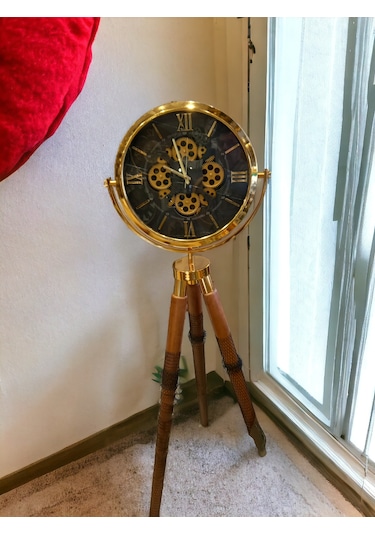 Çarklı Gold Metal 3d Ahşap Ayaklı Seyyar Ofis Salon Otel Saati Altın