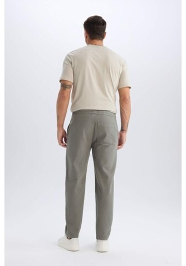 DeFacto %100 Pamuk Regular Fit Normal Kesim Yazlık Jogger Pantolon D1045AX25SPKH416 DeFacto %100 Pamuk Regular Fit Normal Kesim Yazlık Jogger Pantolon D1045AX25SPKH416