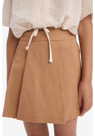 DeFacto Kız Çocuk Gabardin Pileli Şort Etek E2648A825SMBN268 Kahve DeFacto Kız Çocuk Gabardin Pileli Şort Etek E2648A825SMBN268 Kahve