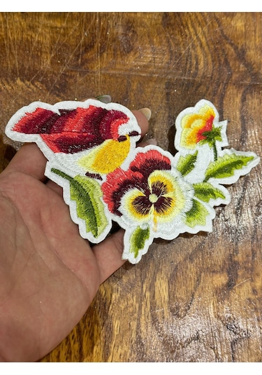 15x11 Cm Ütü İle Yapışan Nakış İşleme Kuş Çiçek Arma Dikiş Aplike