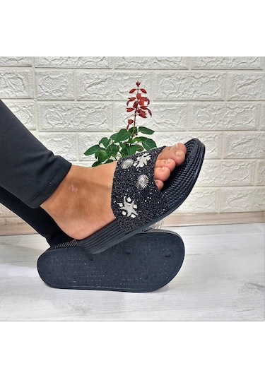 Pienn 20622 Siyah Taşlı Şık Kadın Terlik Siyah