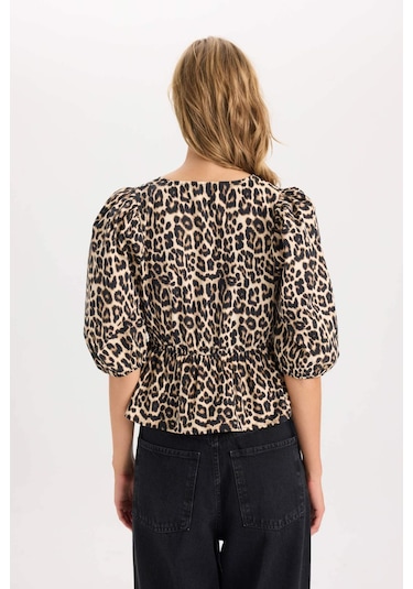 DeFacto Fitted Yuvarlak Yaka Leopar Desenli Önü Bağlamalı Poplin