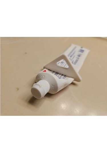 Diş Macunu Sıkacağı 1 Adet Beyaz