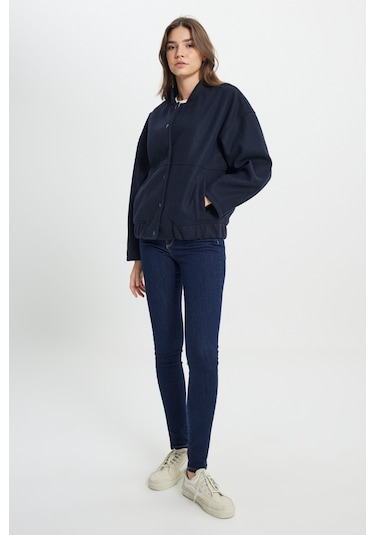Loose Fit Rahat Kesim Lacivert Şişme Mont Lacivert