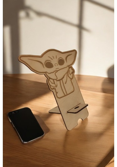 1 Fark - Ahşap Masaüstü Figürlü Telefon Standı - Grogu -Baby Yoda