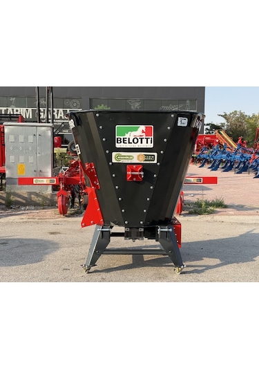 Belotti Karmator Elektrikli Yem Karma Makinesi 220 Volt-1 M³