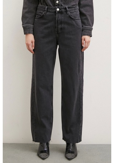 Never More Yüksek Bel Kesik Paça Mom Jean Siyah Siyah