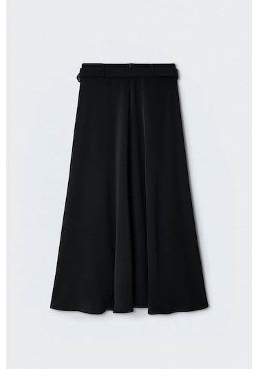 Sateen Kemerli Yırtmaç Detaylı Kloş Etek - Siyah-137415
