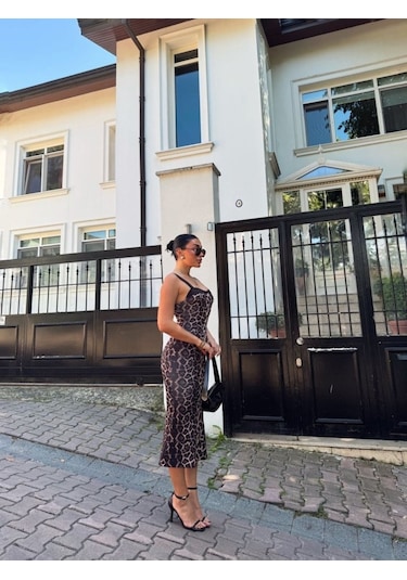 Kadın Dalgıç Kumaş Dijital Leopar Baskılı Midi Boy Elbise Çok renkli
