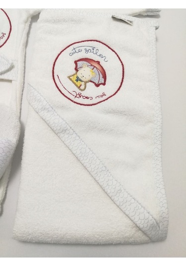 30020 Kırmızı Şemsiyeli Bornoz Seti