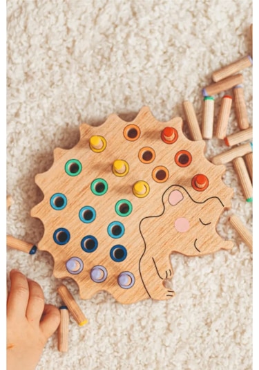 Montessori Ahşap Duyusal Eğiti Oyuncak Renk Eşleştirmeli Pim Takmalı Kirpi