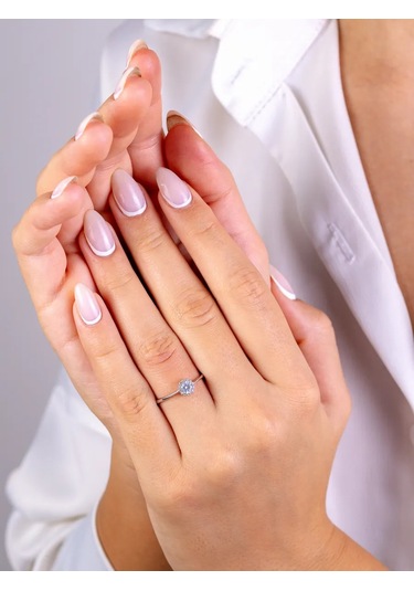 Torgovyj Dom Uvelir Holding 925 Ayar Gümüş Taşlı Zarif Nişan Yüzüğü 140973739 Gümüş