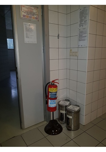 Yangın Tüpü Ayaklığı - Askılığı Devrilmez