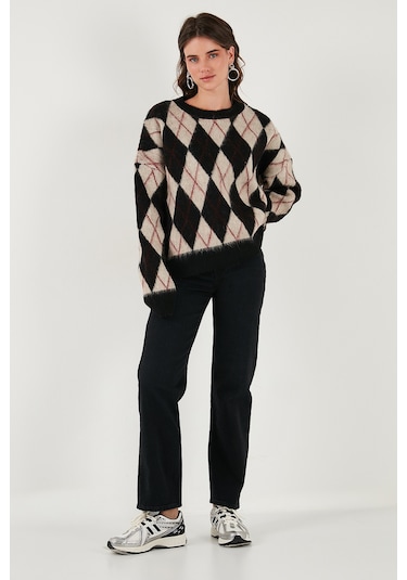 Lela Oversize Fit Bisiklet Yaka Baklava Desenli Yumuşak Dokulu Bayan Kazak 4616223 Siyah