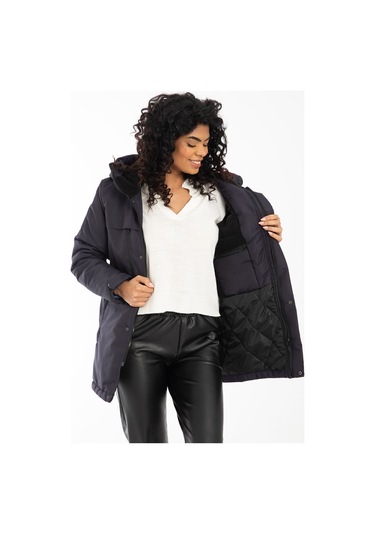 Kadın Lacivert Içi Polarlı Su Ve Rüzgar Geçirmez Kapüşonlu Kışlık Mont Lacivert