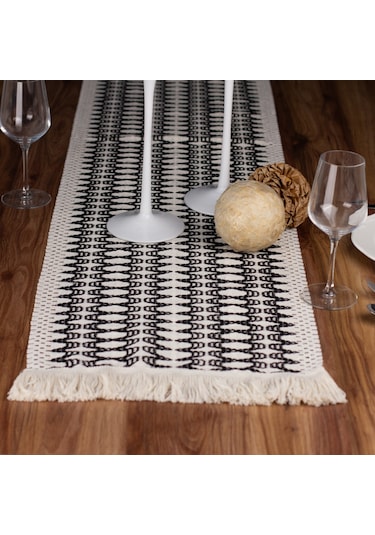 Pamuk Örme Püsküllü Siyah Dantel Runner 35x145 Cm Sunum Örtüsü