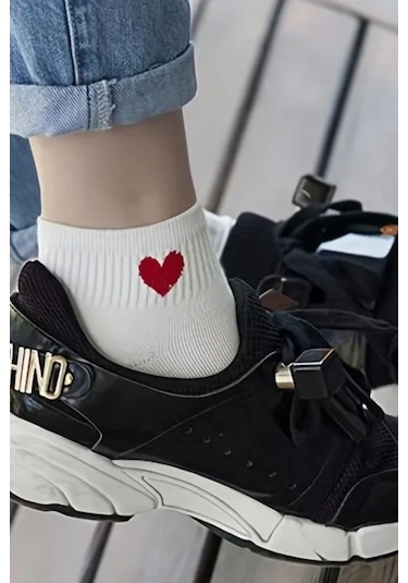 Kadın 8 Çift Pamuklu Günlük Kullanım İçin Kalp Desenli Kısa Patik Çorap Siyah Beyaz ASORTİ