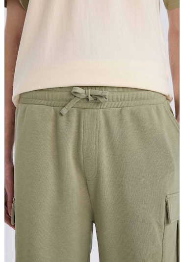 DeFacto Regular Fit Beli Bağcıklı Kargo Cepli Şort D9494AX25SMKH373