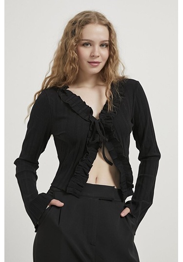 Kadın Fırfır Detaylı Önü Bağcıklı Esnek Pamuk Kısa Fitilli Hırka Siyah