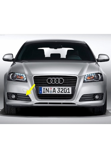 Audi A3 2009-2012 Ön Tampon Sağ Sis Çerçevesi Kapağı 8P0807682E