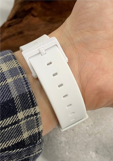 Q&Q QCG21202 Beyaz Su Geçirmez Çift Takvimli Unisex Kol Saati