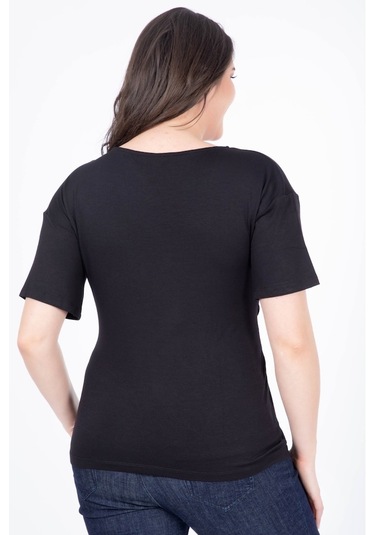 Önü Kuşaklı Tişört