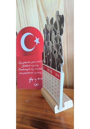 2026 Atatürk Takvimi Ahşap Ayaklı Atatürk Temalı