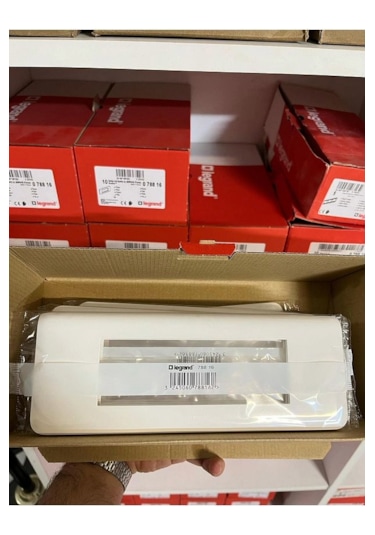 Legrand 6 Modül Montaj Sıva Altı Priz Kaide 078816