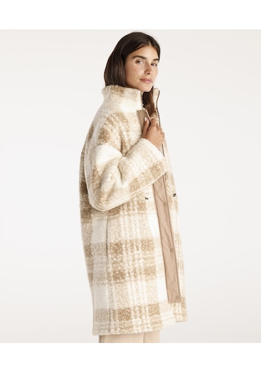 Yargıcı Beli Lastikli Çıtçıtlı Palto Bej