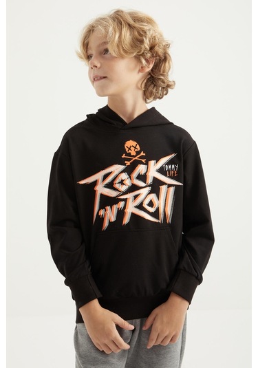 Tommy Life Siyah Yazı Baskılı Kanguru Cepli Kapüşonlu Standart Kalıp Erkek Çocuk Sweatshirt - 11002 Siyah